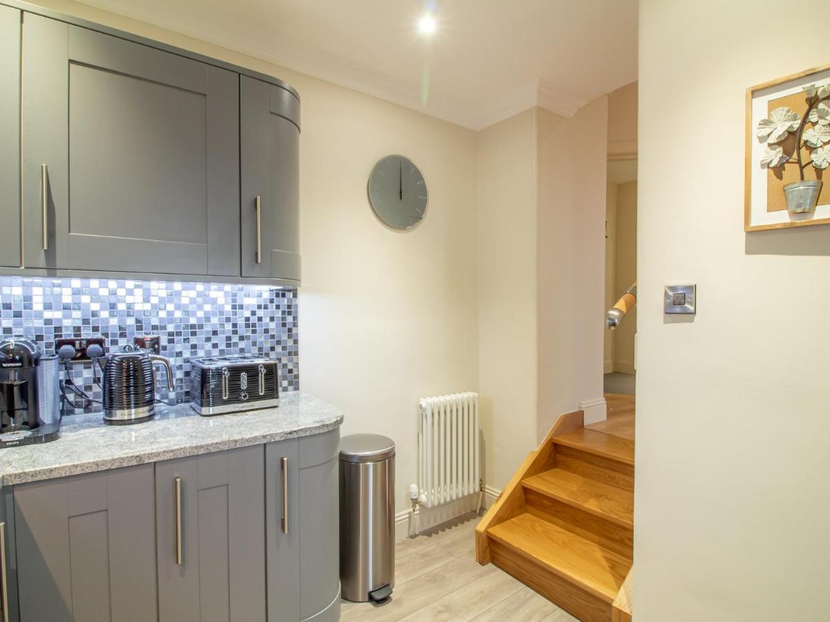 Luxury Royal Mile Apartment By The Castle - Sleeps 4 Edinburg Exteriör bild