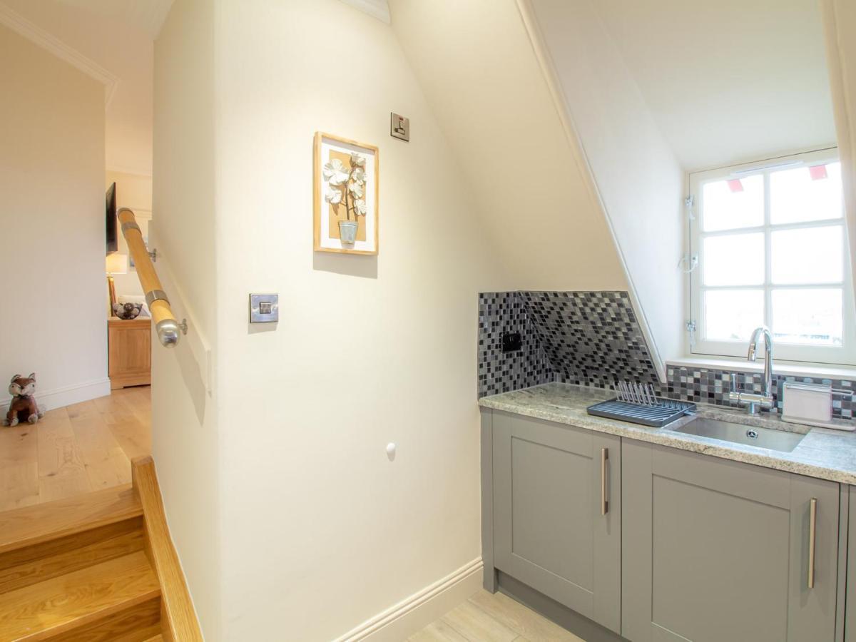 Luxury Royal Mile Apartment By The Castle - Sleeps 4 Edinburg Exteriör bild
